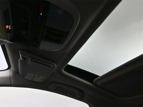 Used 2023 Subaru Crosstrek 2.5i Limited image 14