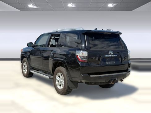 Used 2014 Toyota 4Runner SR5 Premium image 3
