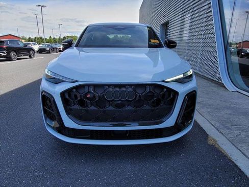 Certified 2025 Audi SQ5 Prestige w/ Prestige Package AWD/4WD image 11