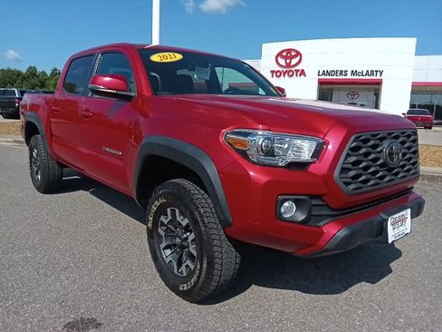 Used 2021 Toyota Tacoma TRD Off-Road AWD/4WD image 1
