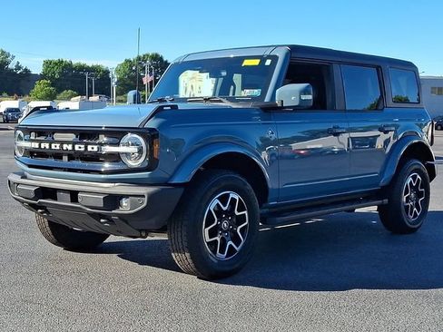 Used 2022 Ford Bronco Outer Banks AWD/4WD image 6