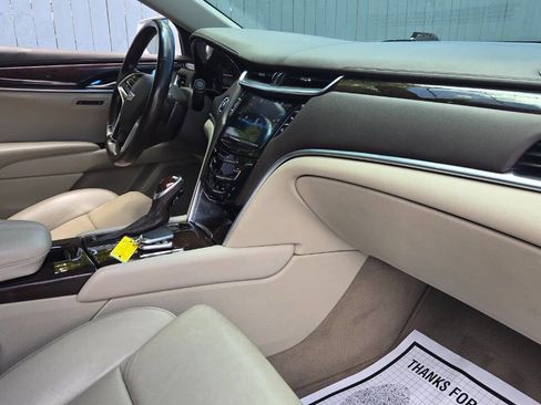 Used 2017 Cadillac XTS Luxury image 26