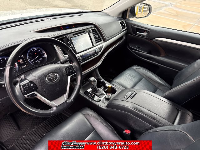 Used 2018 Toyota Highlander XLE w/ Protection Package #3 AWD/4WD image 13