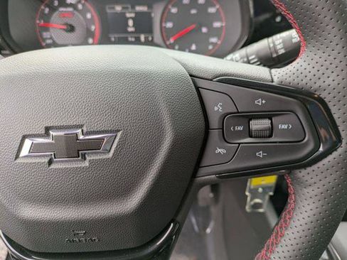 New 2026 Chevrolet Trax RS w/ Sunroof Package image 14