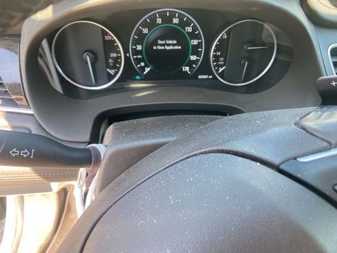 Used 2017 Buick LaCrosse Preferred FWD image 6
