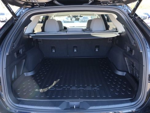 Used 2025 Subaru Outback Premium w/ Popular Package #1A image 6