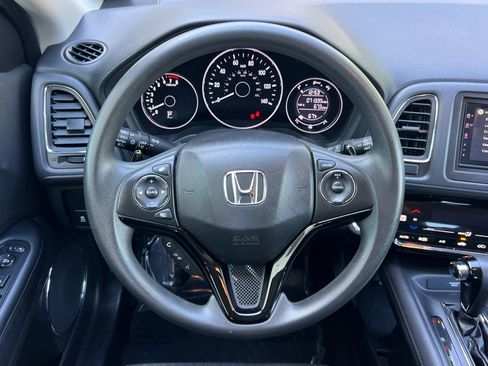 Used 2018 Honda HR-V EX image 27