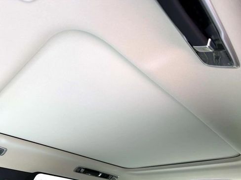 New 2026 Land Rover Range Rover SE image 18