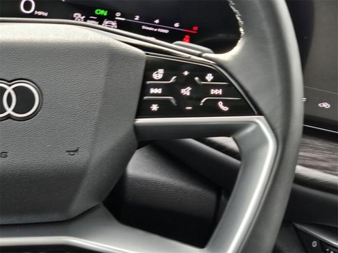 New 2025 Audi Q5 Premium Plus image 16