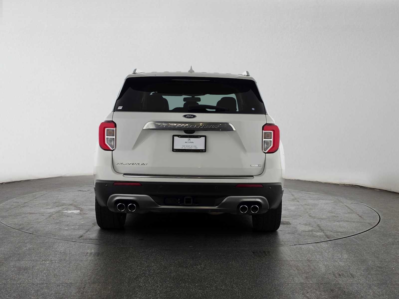 Used 2020 Ford Explorer Platinum w/ Premium Technology Package AWD/4WD image 4