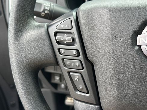 Certified 2022 Nissan Frontier SV image 25
