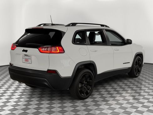 Used 2021 Jeep Cherokee Latitude Plus FWD image 9