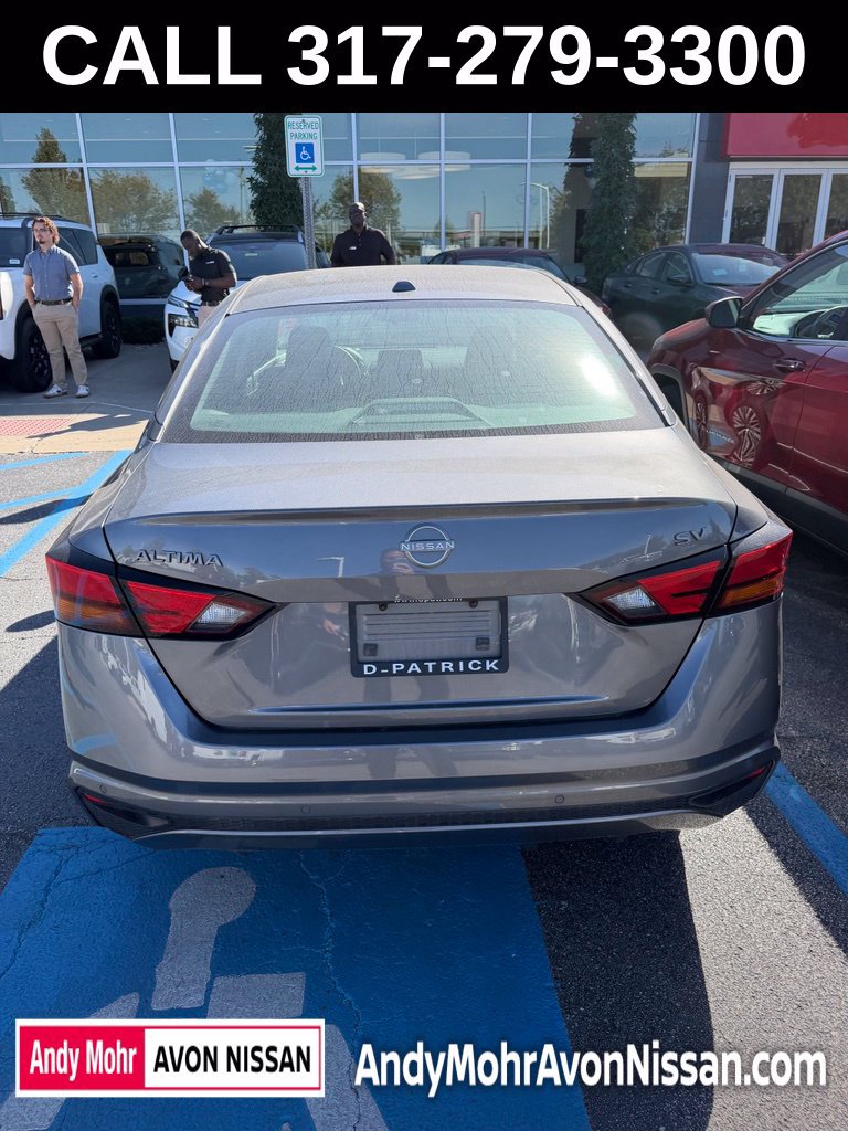 Used 2024 Nissan Altima 2.5 SV FWD image 5