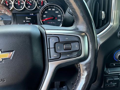 Used 2022 Chevrolet Silverado 2500 LT w/ Convenience Package image 12