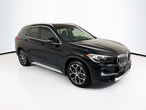 Used 2021 BMW X1 xDrive28i w/ Convenience Package AWD/4WD image 3