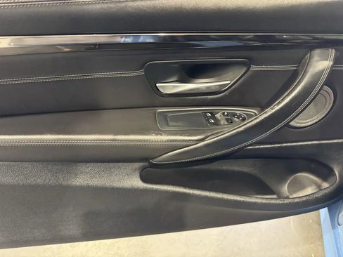 Used 2016 BMW M4 Coupe w/ Executive Package image 11