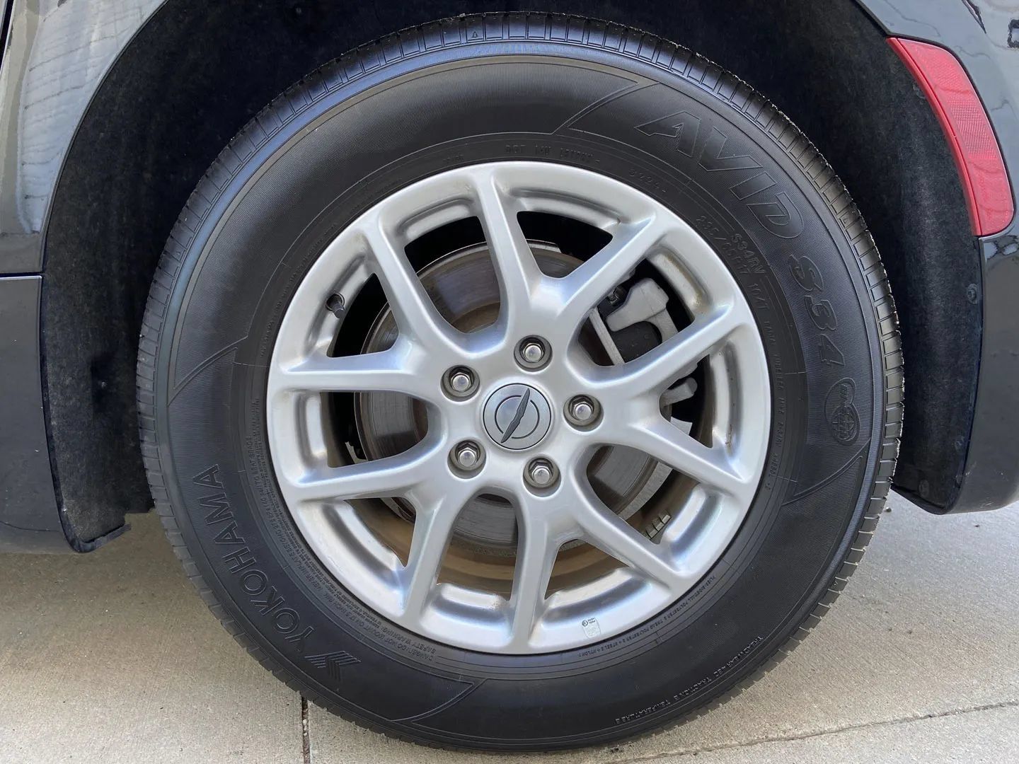 Used 2025 Chrysler Pacifica Select FWD image 8