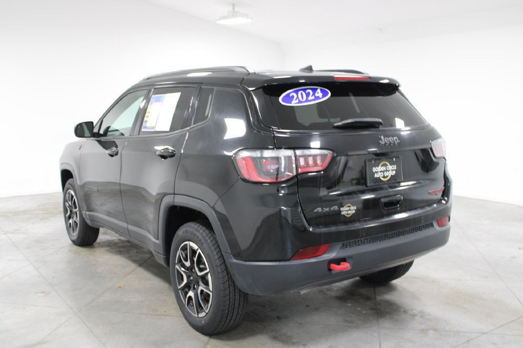 Used 2024 Jeep Compass Trailhawk AWD/4WD image 7