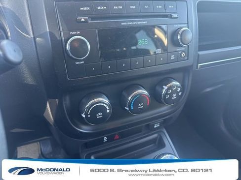 Used 2013 Jeep Compass Sport FWD image 6