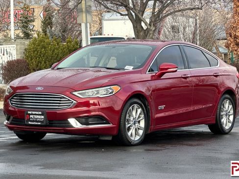 Used 2018 Ford Fusion Energi SE image 8