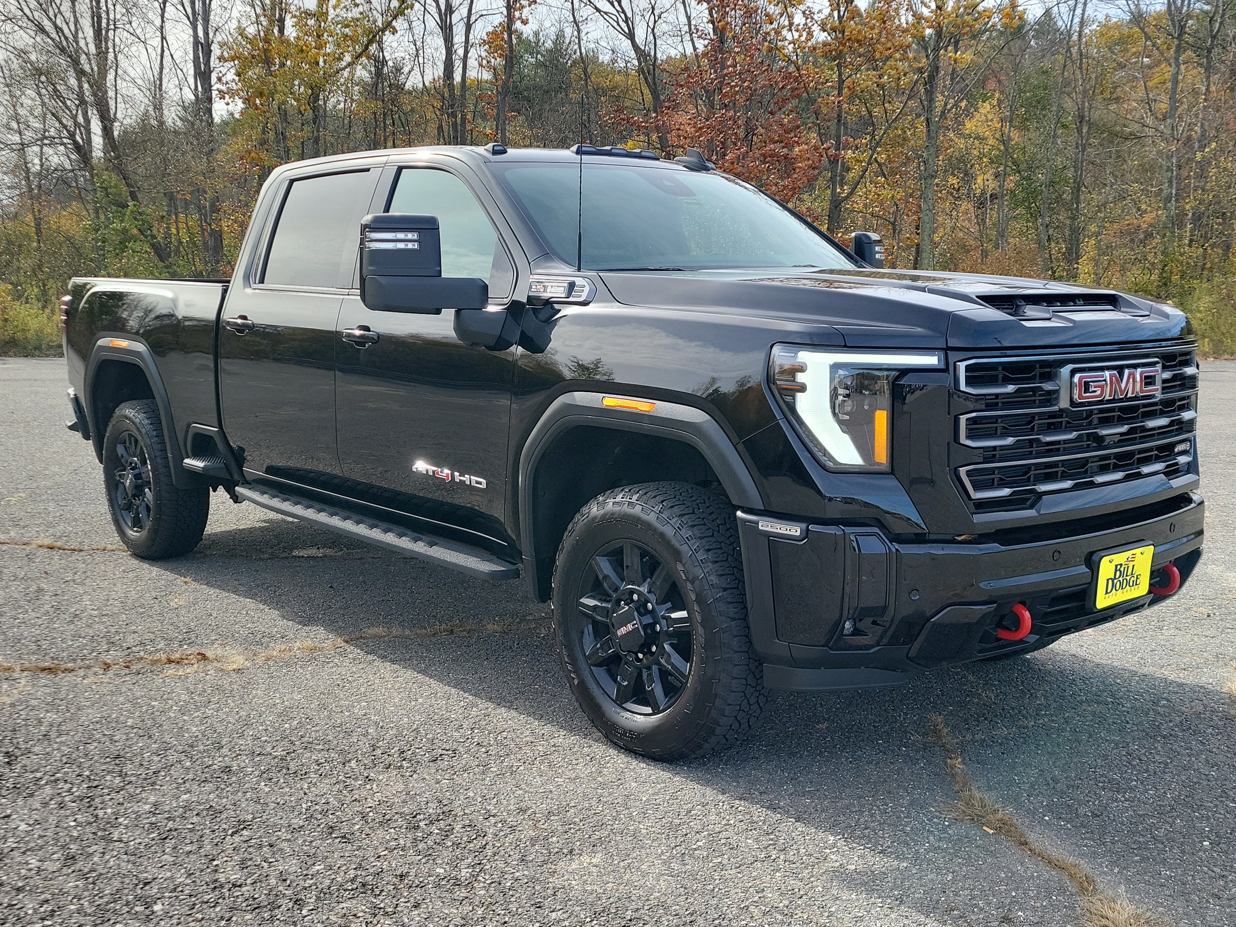 Used 2026 GMC Sierra 2500 AT4 w/ AT4 Premium Plus Package AWD/4WD image 3