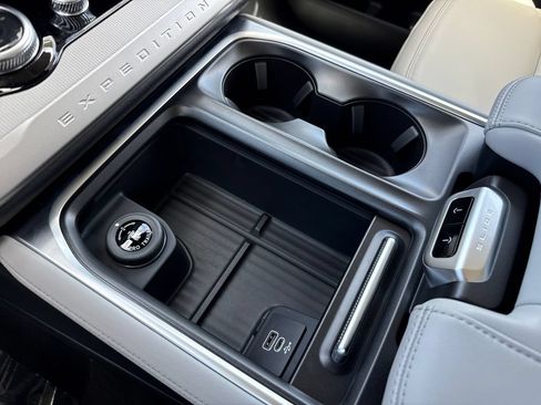 New 2026 Ford Expedition Active RWD image 26