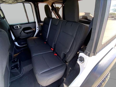 Used 2022 Jeep Wrangler Unlimited Sport AWD/4WD image 18