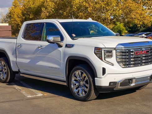 New 2026 GMC Sierra 1500 Denali w/ Denali Reserve Package AWD/4WD image 6