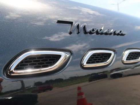 Used 2022 Maserati Levante Modena AWD/4WD image 48