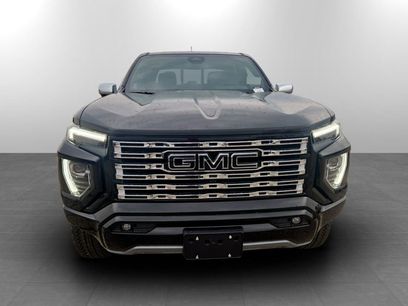 New 2026 GMC Canyon Denali w/ LPO, Denali Black Edition