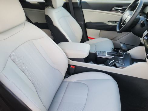 New 2026 Kia Sportage EX AWD/4WD image 13