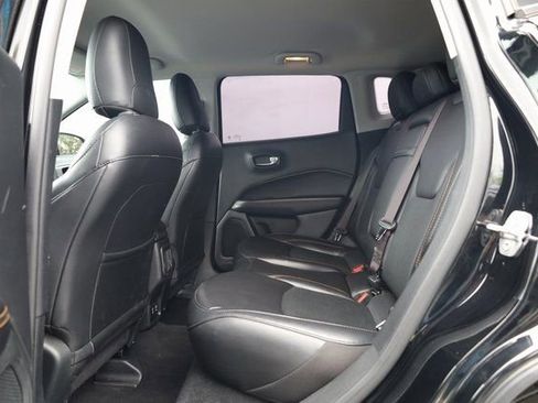 Used 2019 Jeep Compass Limited w/ Safety & Security Group image 22