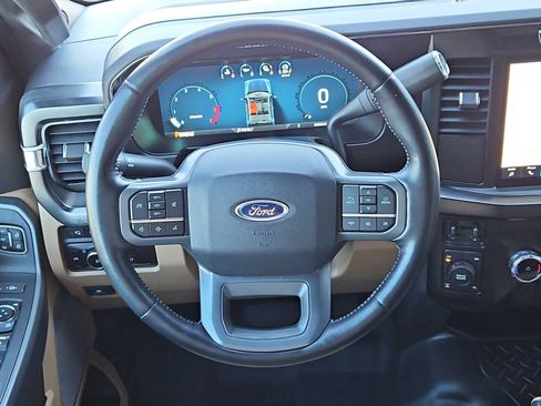 Used 2023 Ford F250 Lariat w/ Sport Appearance Package image 14