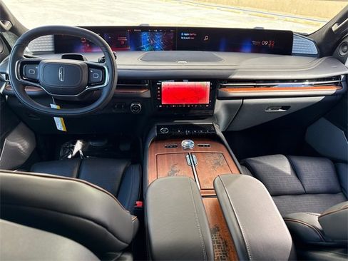 New 2025 Lincoln Navigator Black Label image 23