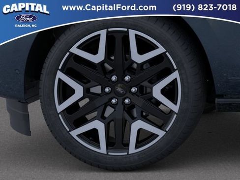 New 2026 Ford Expedition Max Platinum w/ Platinum Ultimate Package AWD/4WD image 19