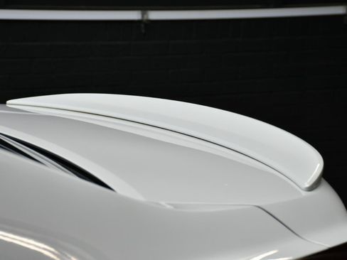 Used 2016 Chevrolet SS RWD image 5