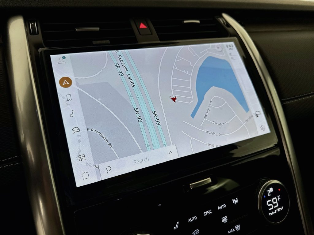 New 2026 Land Rover Discovery Dynamic SE AWD/4WD image 13