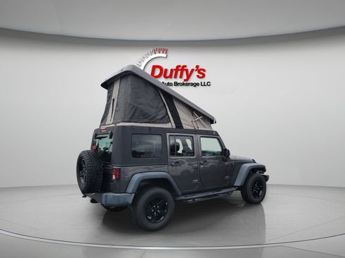 Used 2017 Jeep Wrangler Unlimited Sport image 18