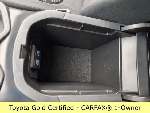 Certified 2022 Toyota RAV4 LE image 27