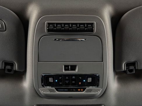 Used 2023 Ford F250 Lariat image 29