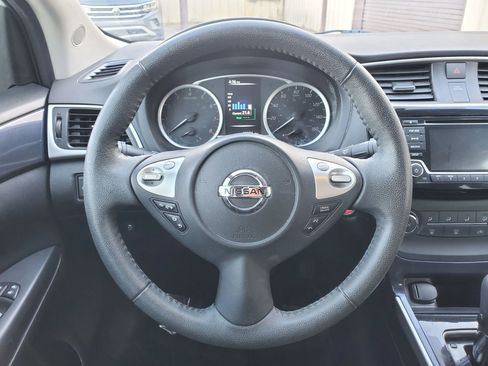 Used 2017 Nissan Sentra SR image 33