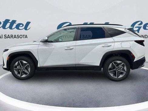 New 2025 Hyundai Tucson SEL image 3