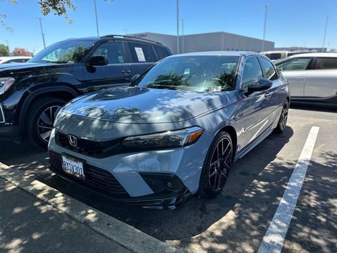 Used 2022 Honda Civic Sport Touring image 3