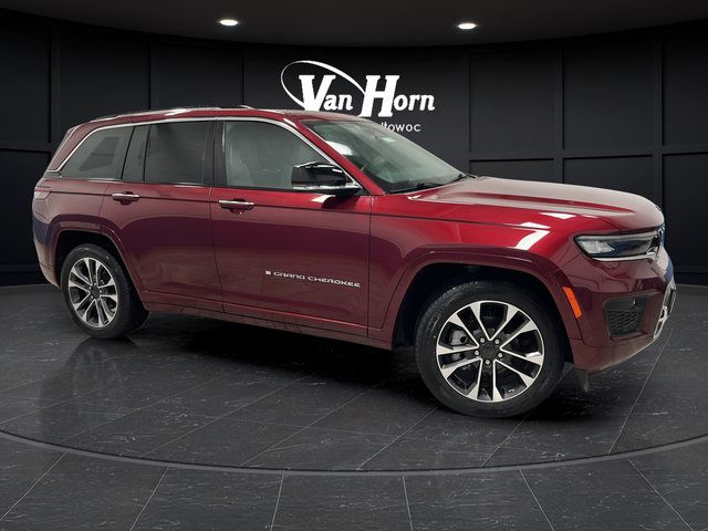 Used 2023 Jeep Grand Cherokee Overland w/ Luxury Tech Group IV AWD/4WD image 1