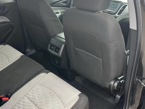 Used 2018 Chevrolet Equinox LT image 24