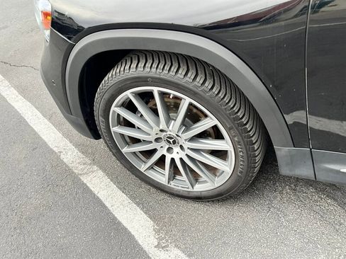 Used 2020 Mercedes-Benz GLB 250 4MATIC w/ AMG Line image 14