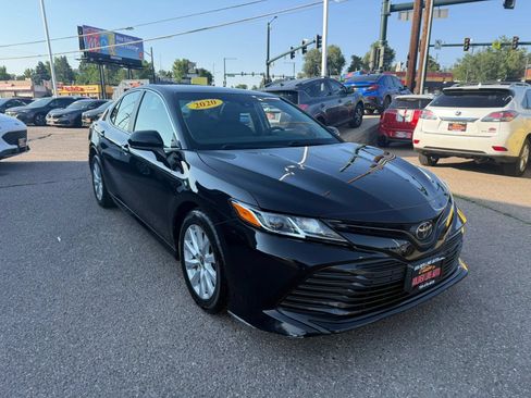 Used 2020 Toyota Camry LE AWD/4WD image 2