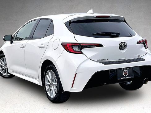 Used 2024 Toyota Corolla SE w/ SE Package FWD image 32