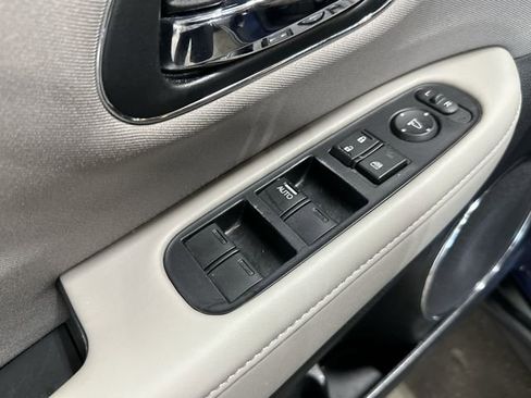 Used 2016 Honda HR-V EX image 19