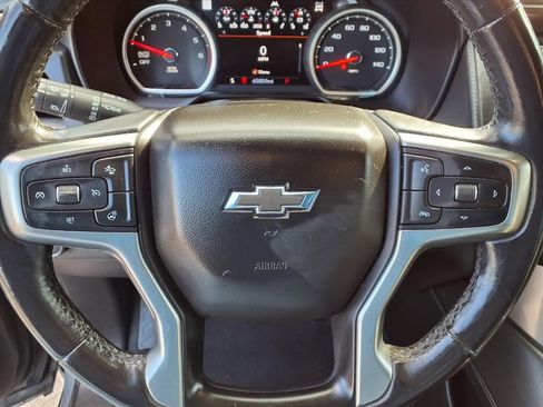 Used 2021 Chevrolet Suburban Z71 w/ Z71 Off-Road Package image 8